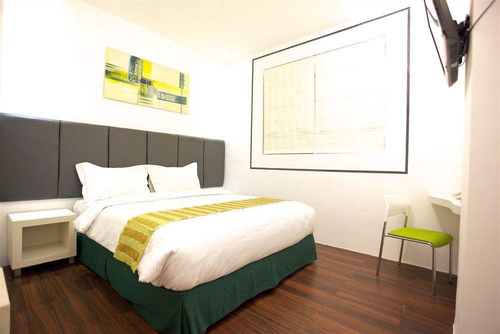 Arbor Biz Hotel Макасар Экстерьер фото