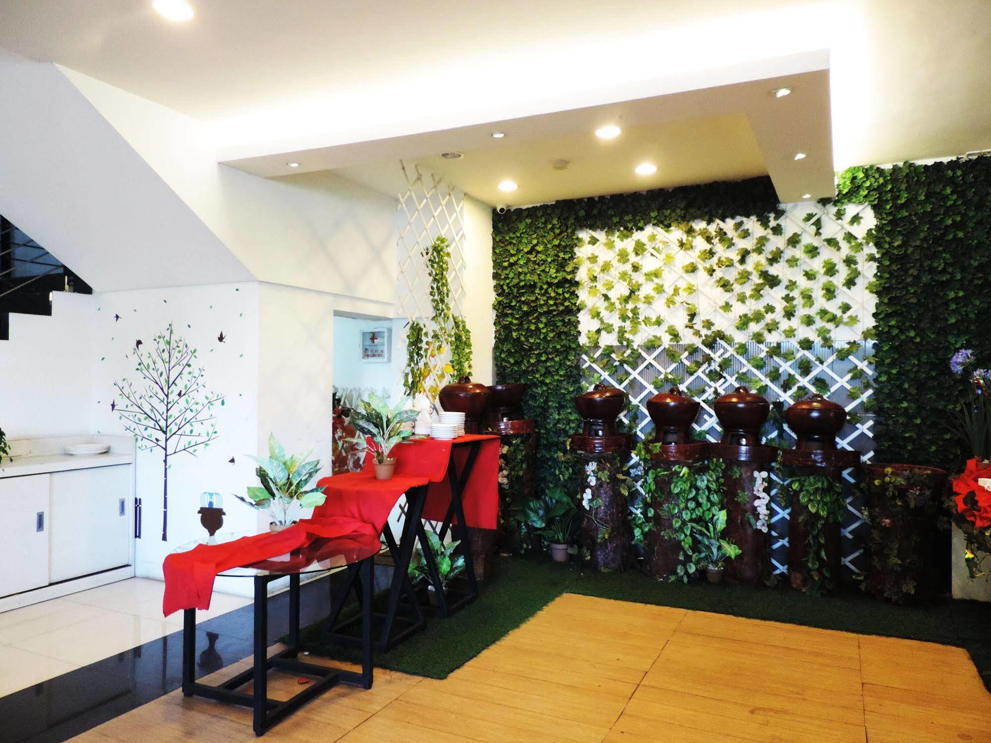 Arbor Biz Hotel Макасар Экстерьер фото